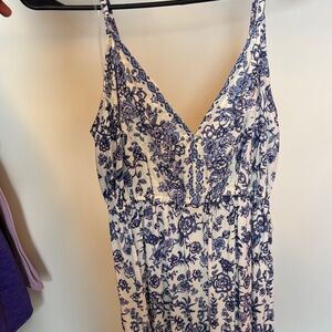 Floral Blue and White Sleeveless Dress